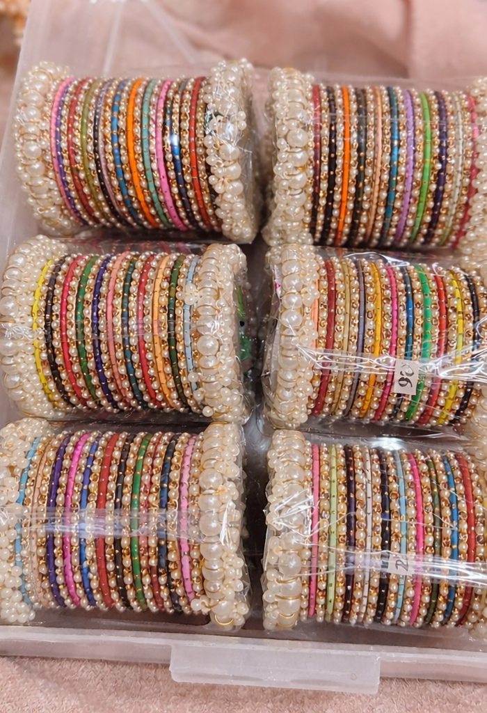 Alternative view of Ghazal Ghulab Bangles Set