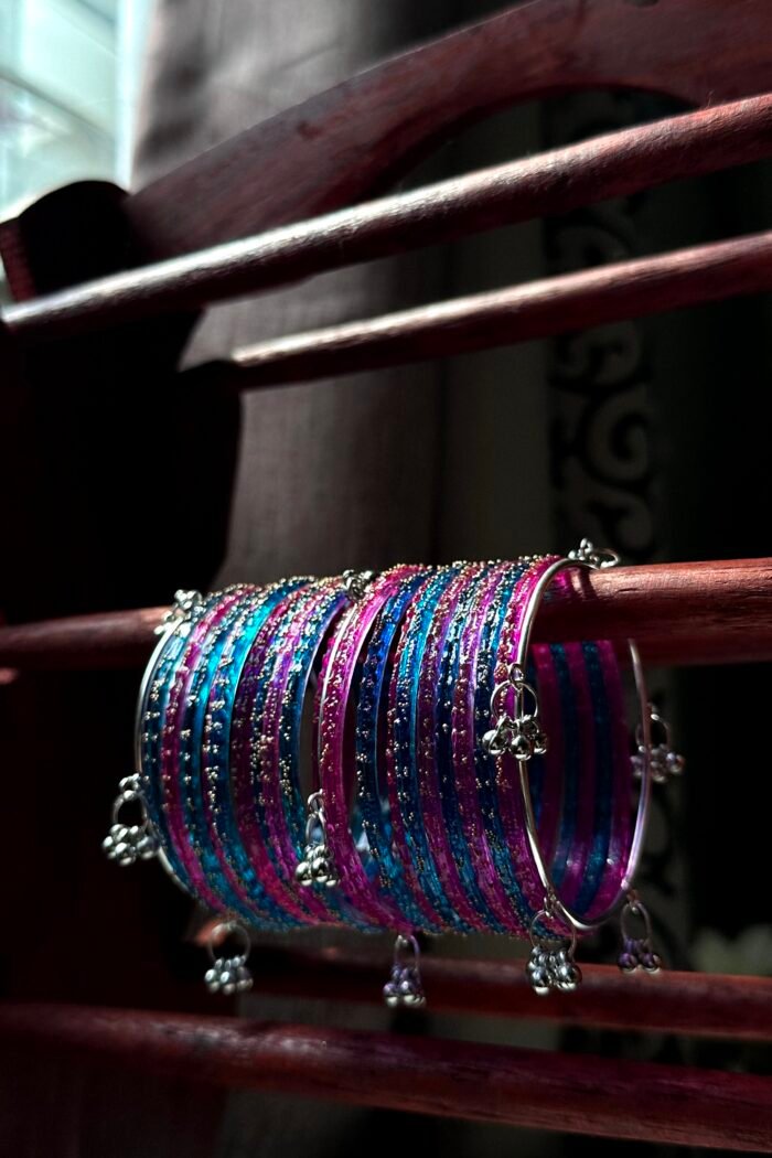 Alternative view of Glam Wrist set