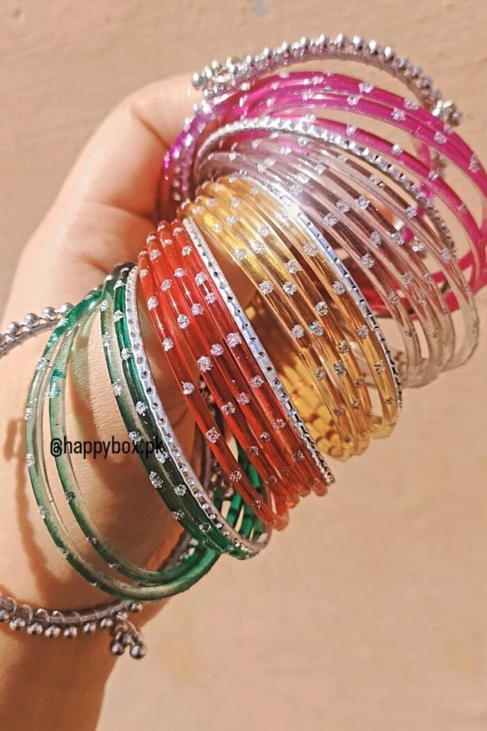 Alternative view of Gulnaz Set